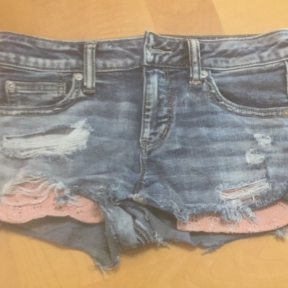 American Eagle Outfitters Pants - American Eagle cut off jean shorts